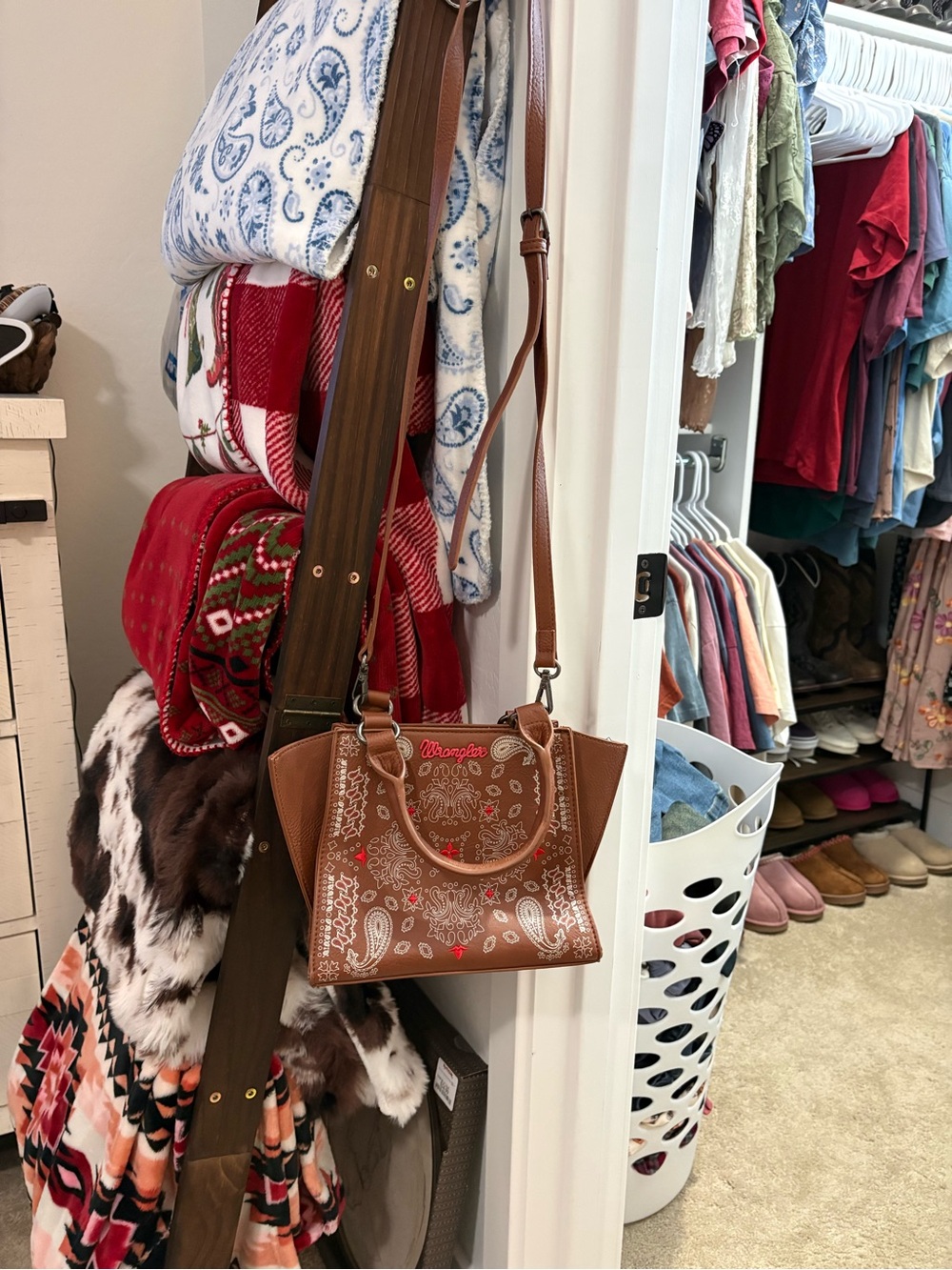 Wrangler crossbody purse
